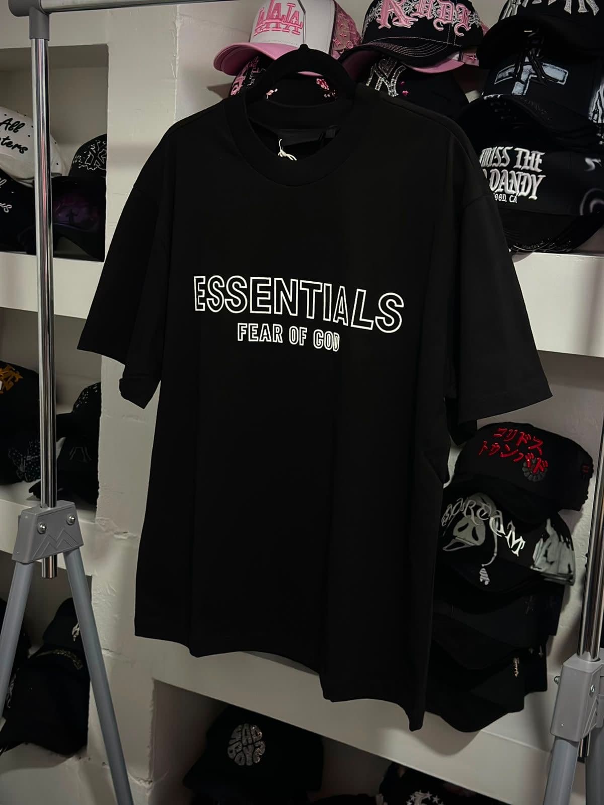 Essential Logo grande